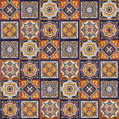 Gael - patchwork z płytek ceramicznych z reliefem - 30 sztuk
